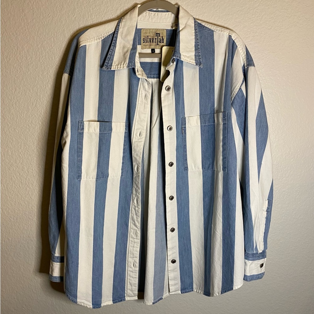 Levi’s SilverTab button down